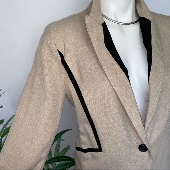 v i n t a g e :: Y2K Sophisticated Mod Classy Neutral Blazer - Picture 10 of 10